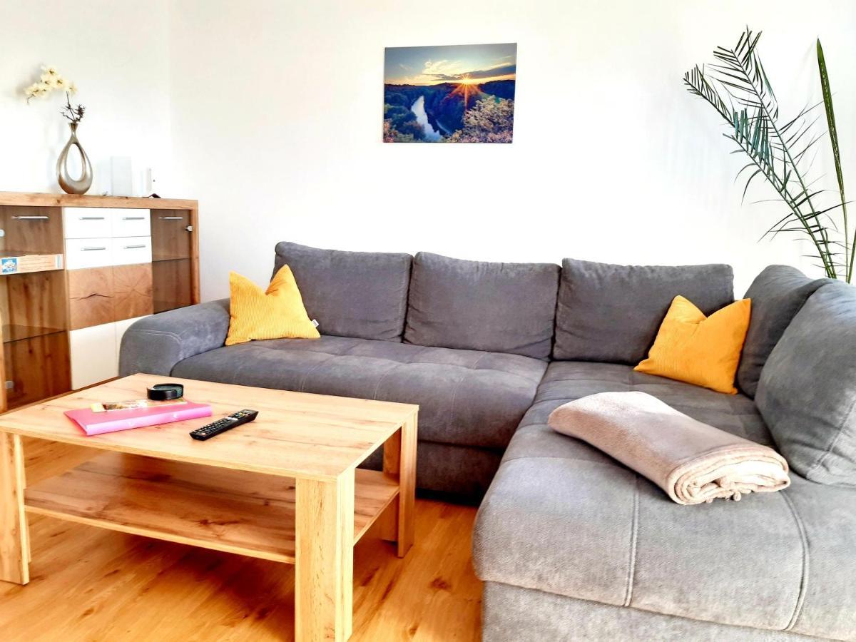 Stadtoase Geraeumige Gaestewohnungen Mit Balkon, Komfort, Modernitaet Und Ruhe, Fuer Monteure Geeignet, Free Wifi フランケンベルク エクステリア 写真