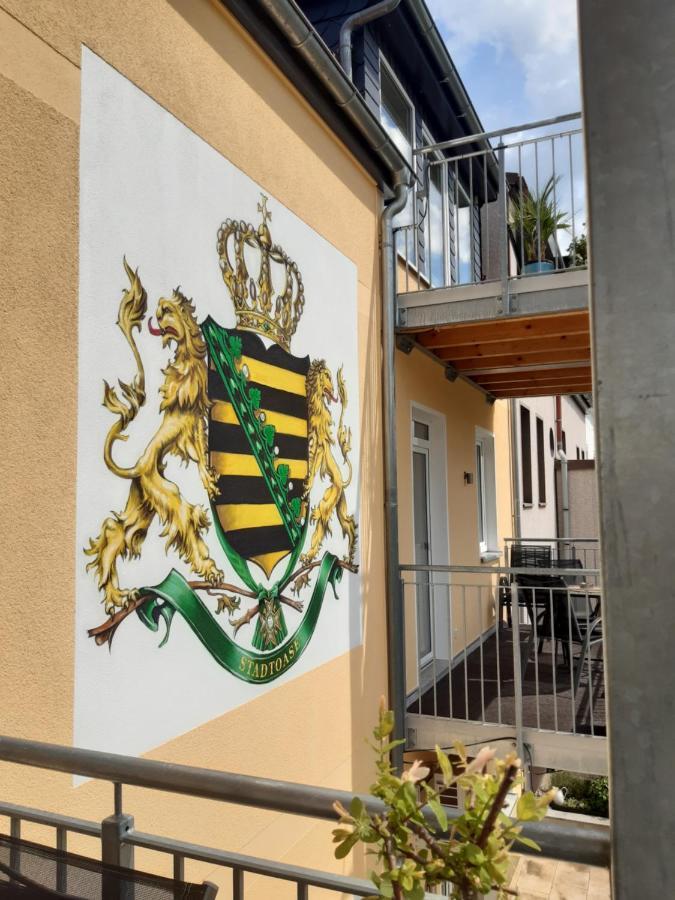 Stadtoase Geraeumige Gaestewohnungen Mit Balkon, Komfort, Modernitaet Und Ruhe, Fuer Monteure Geeignet, Free Wifi フランケンベルク エクステリア 写真