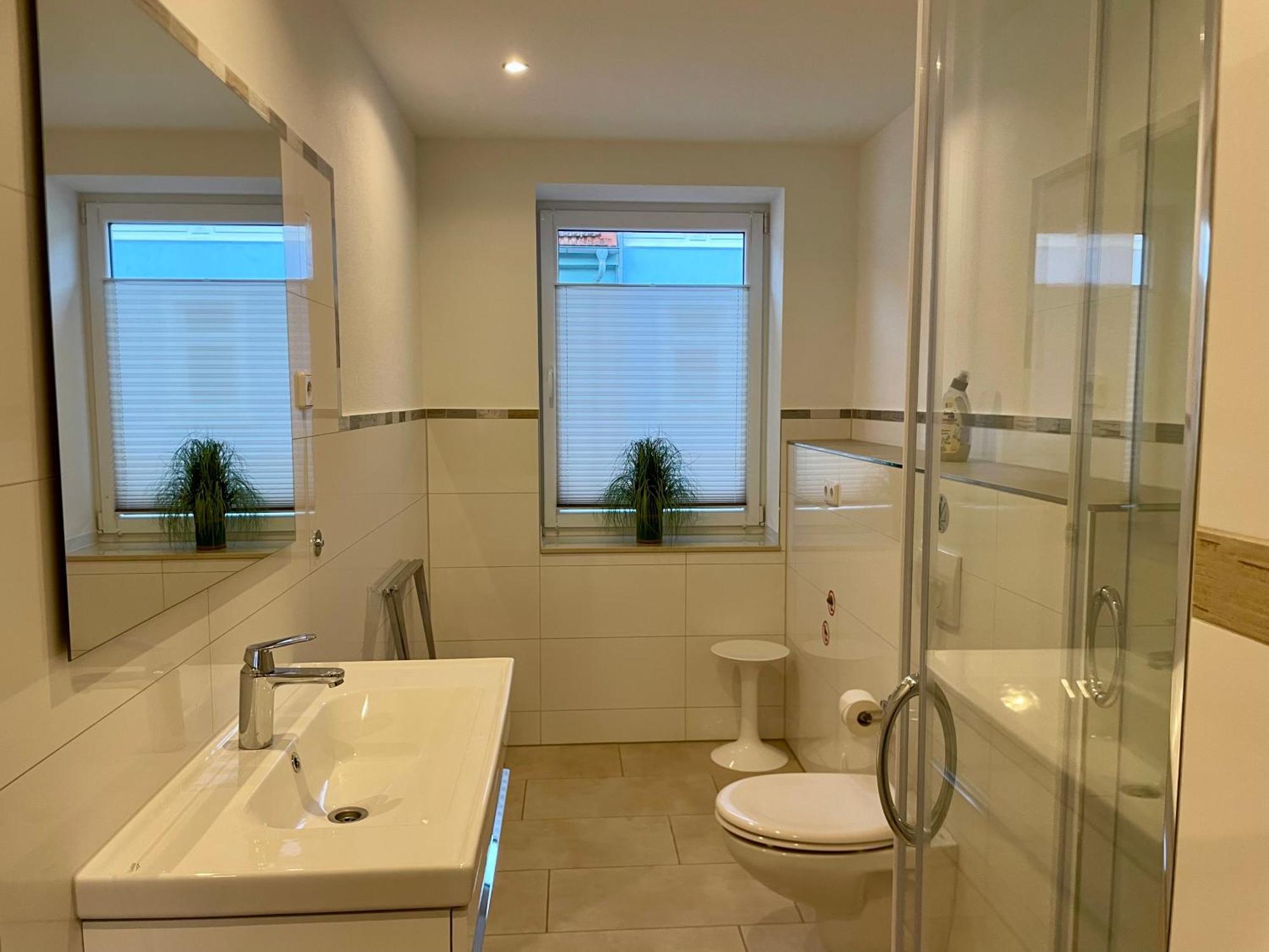 Stadtoase Geraeumige Gaestewohnungen Mit Balkon, Komfort, Modernitaet Und Ruhe, Fuer Monteure Geeignet, Free Wifi フランケンベルク エクステリア 写真