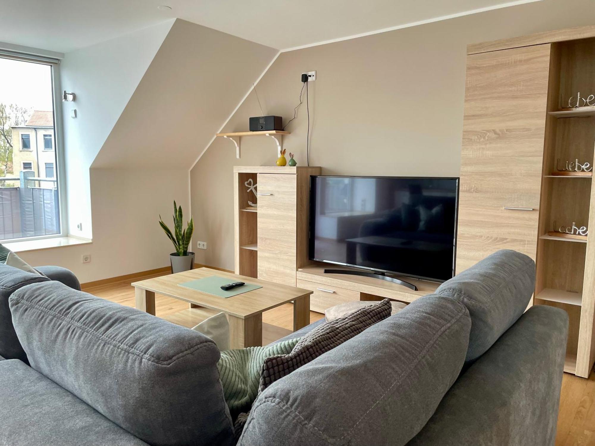 Stadtoase Geraeumige Gaestewohnungen Mit Balkon, Komfort, Modernitaet Und Ruhe, Fuer Monteure Geeignet, Free Wifi フランケンベルク エクステリア 写真